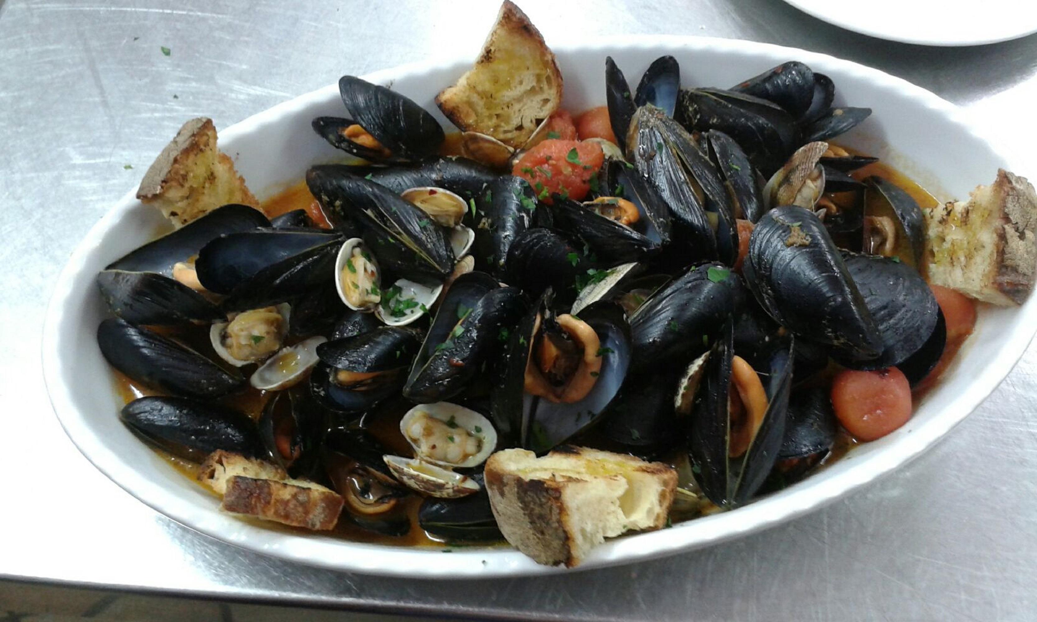 Al Pescatore & Restaurant Hotel 4*